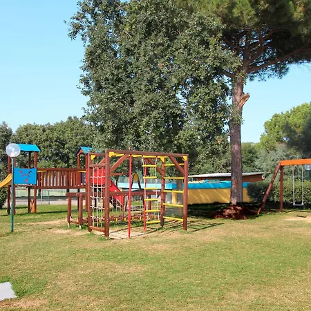 By Interhome Nyaraló *